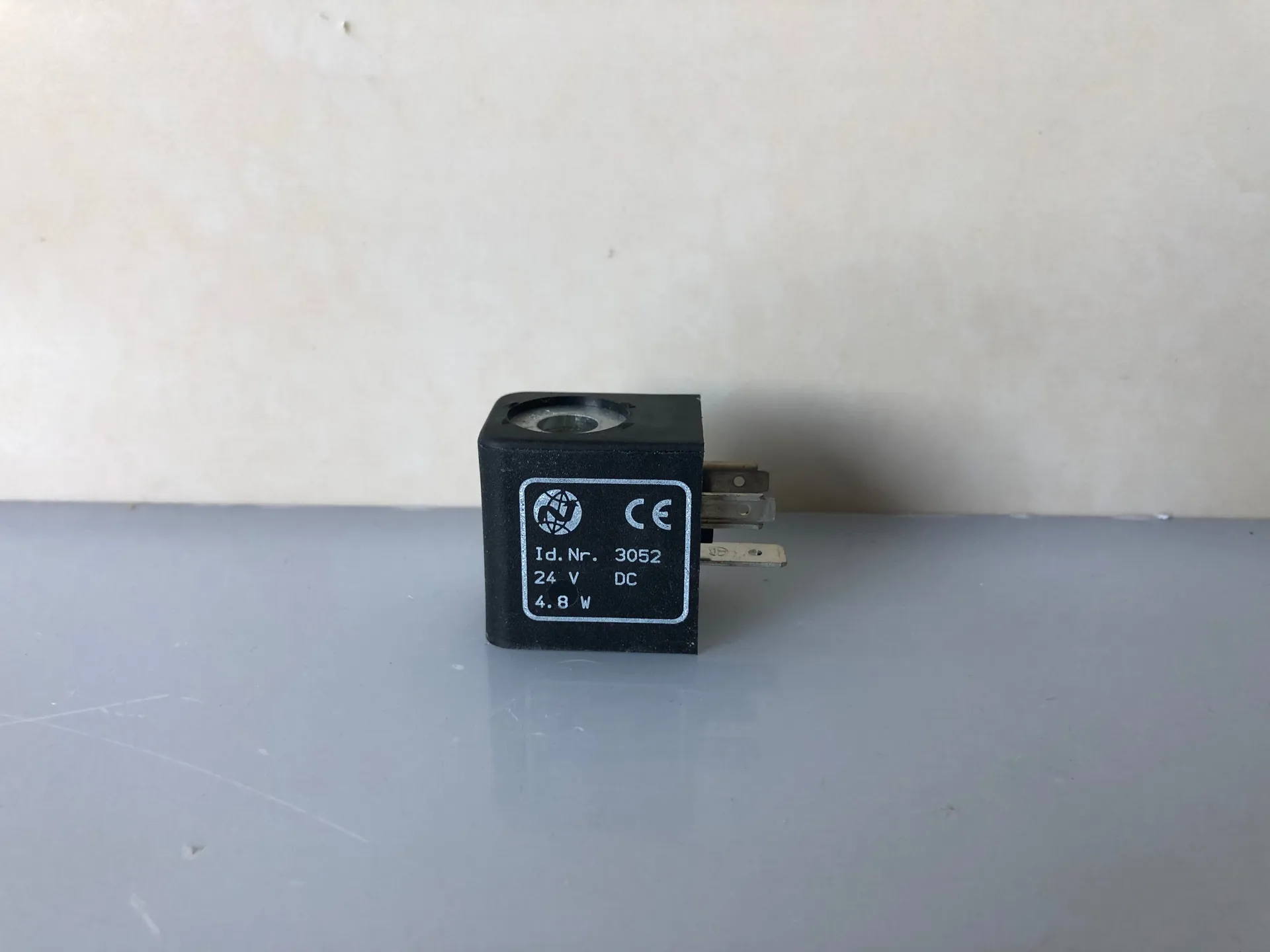 Norgren 3052.024.00 Solenoid Coil – 24V DC, For Pneumatic Valves - Thumbnail 2
