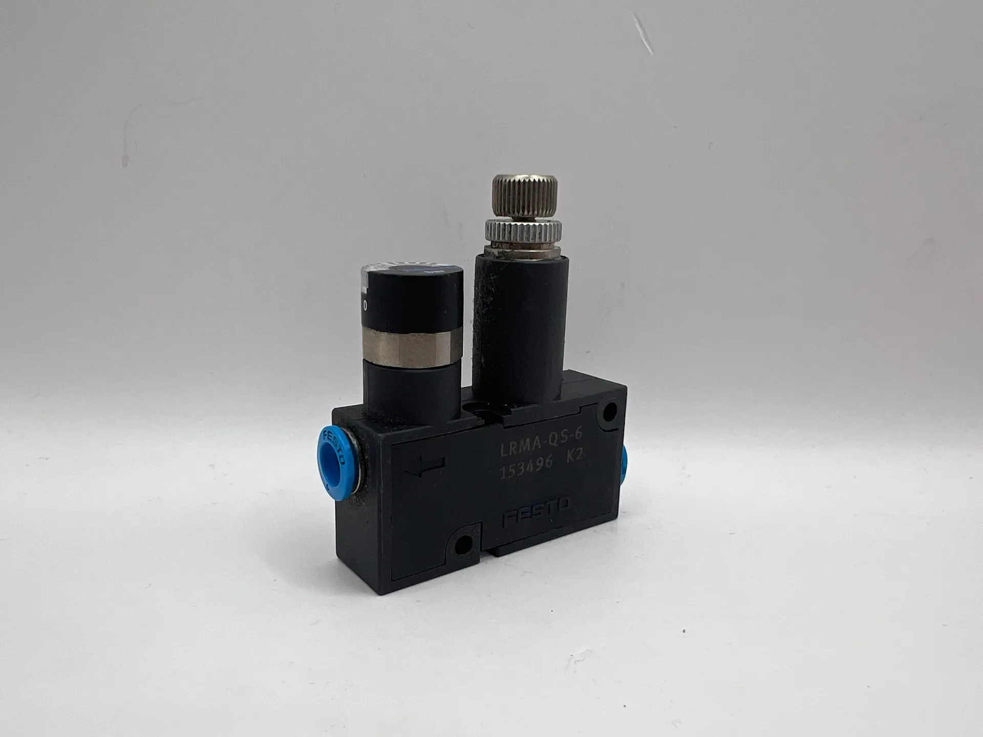 1x FESTO LRMA-QS-6 153496 Reducing Valves (LRMAQS6) - Image 1