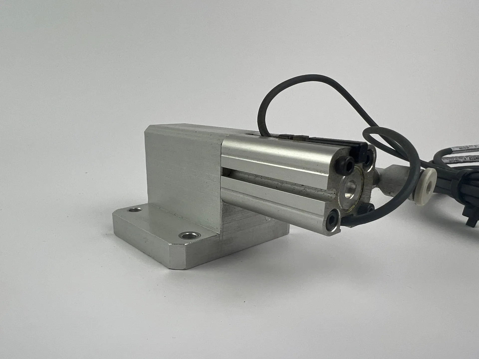 1x Aventics R412019802 SSI Short-Stroke Cylinder + 2x R412022873 Sensors - Thumbnail 2