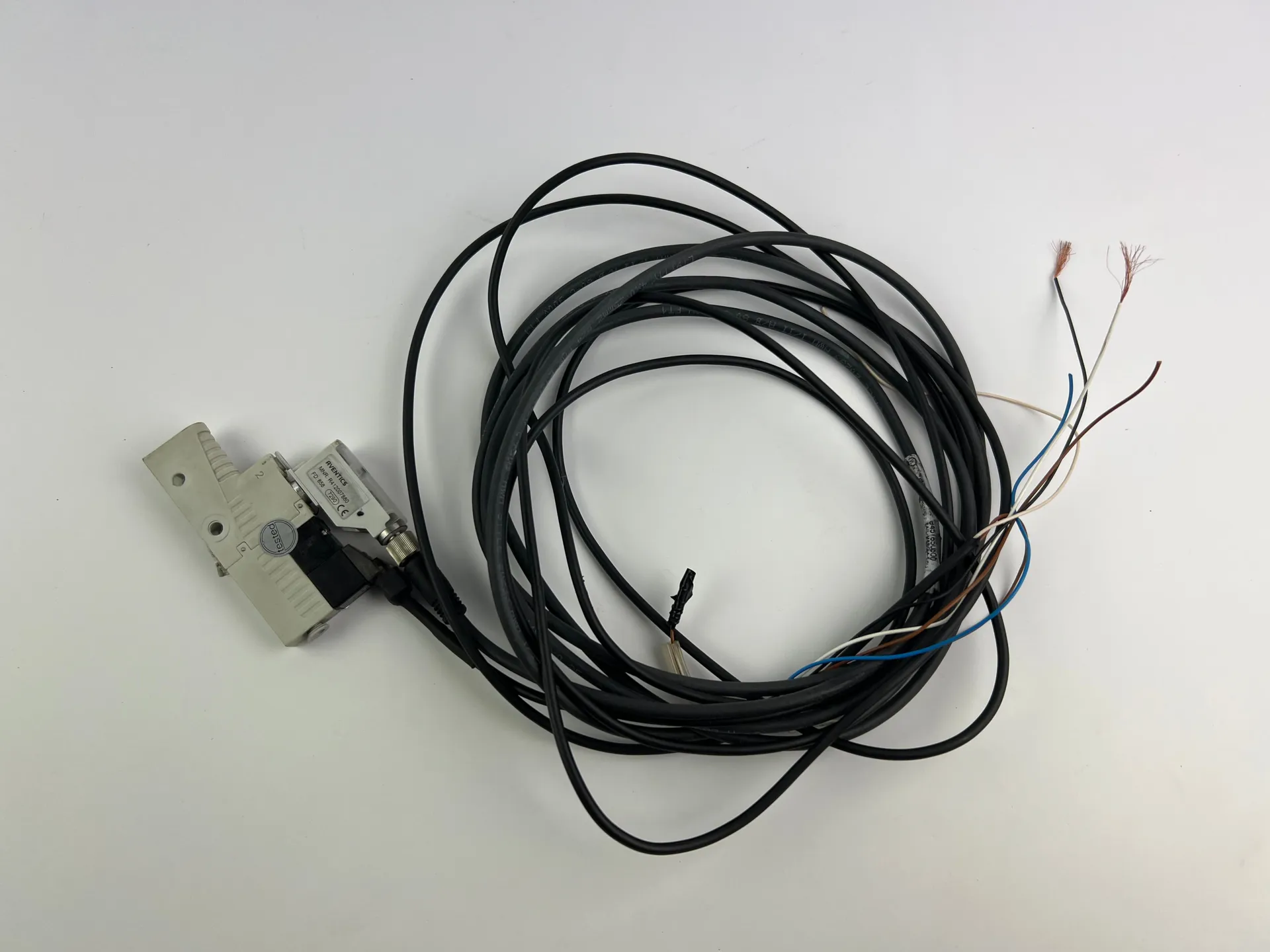 Aventics R412010167 Ejector, Series EBS with 2m Cable - Thumbnail 4