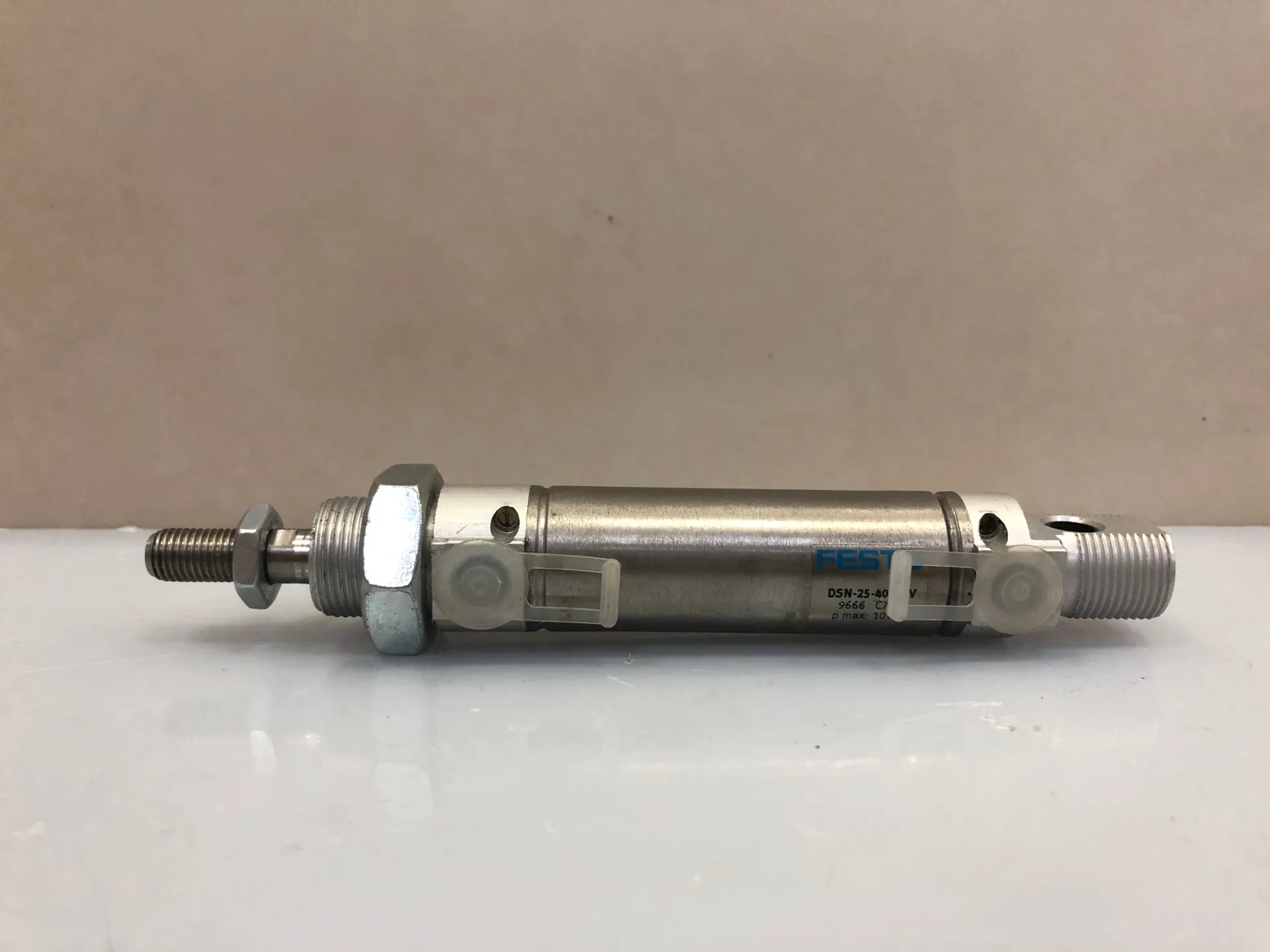 Festo DSN-25-40-PPV 9666 Pneumatic Cylinder 25mm Bore 40mm Stroke Double Acting - Image 1