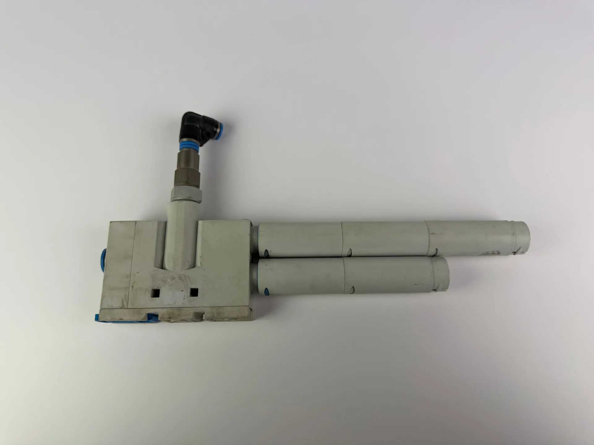 FESTO Vacuum Generator VN-30-L-16-PQ4-VA5-R02 526136 – Ejector, Pneumatic, Compact - Thumbnail 3