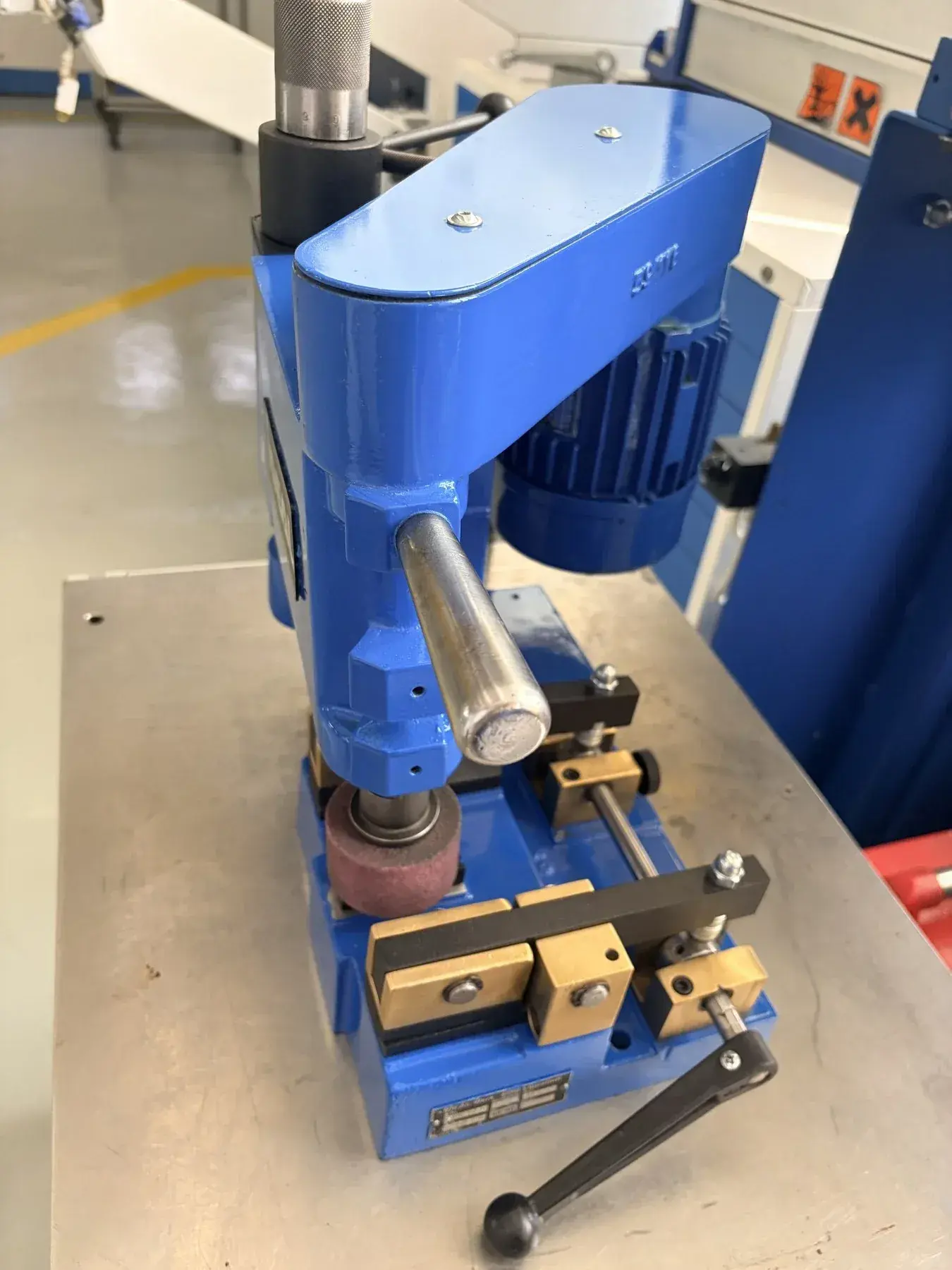 iDEAL SMH 060 Band Saw Blade Weld Seam Grinder up to 60 mm (S/N 248873) - Thumbnail 2