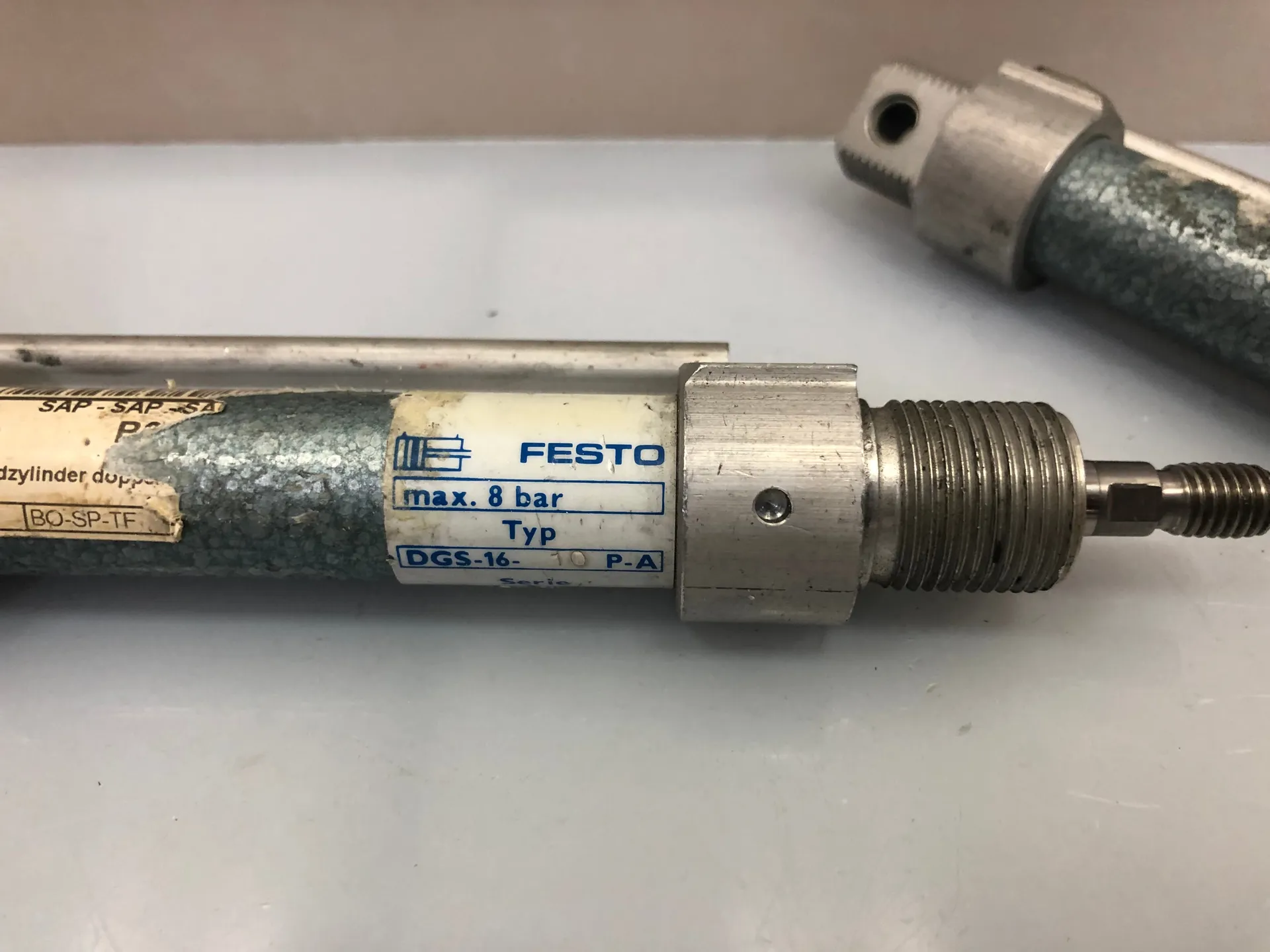 Festo DGS-16-10-P-A DGS1610PA 1089R Cylinder - Thumbnail 2