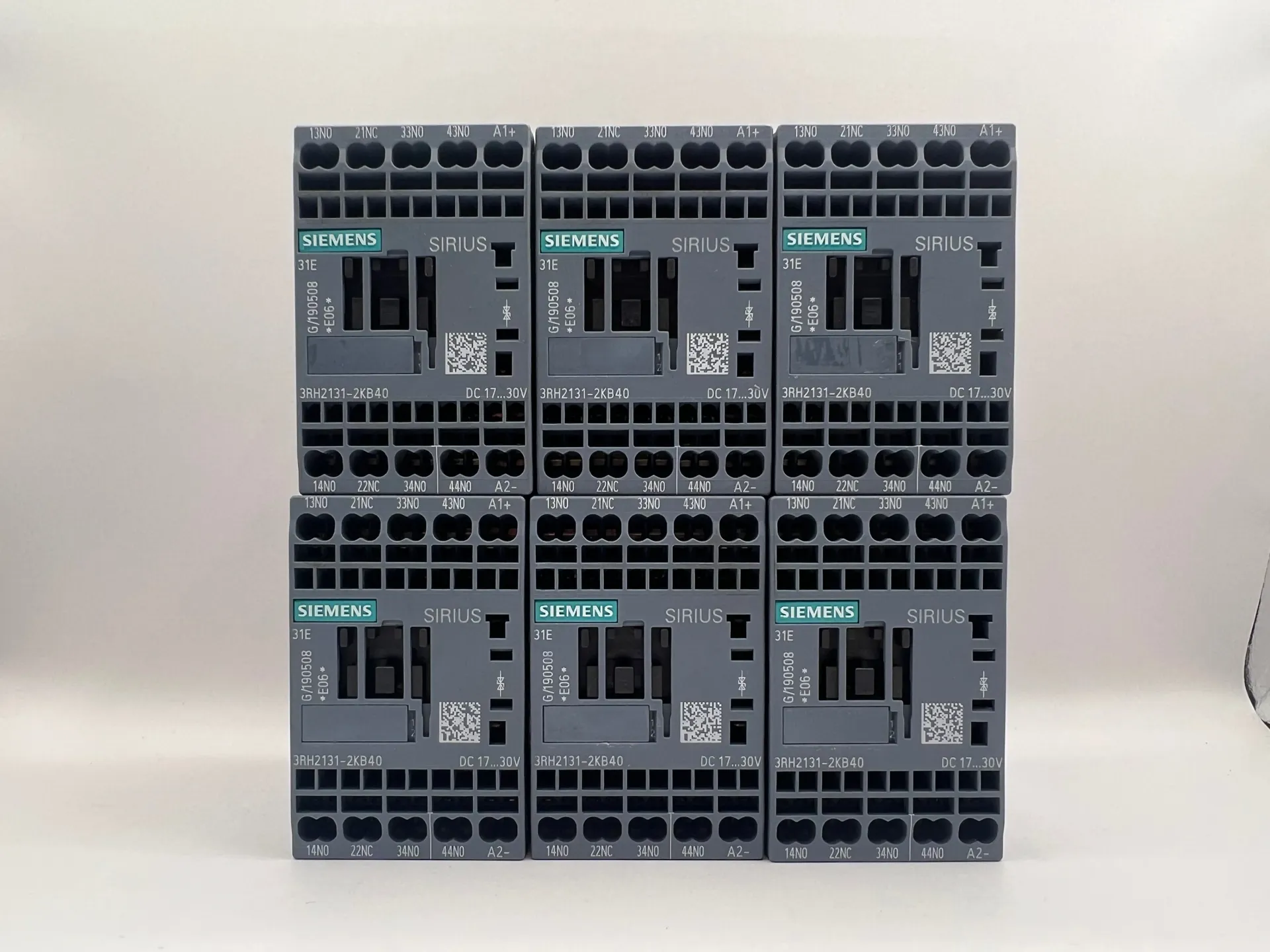 1x Siemens SIRIUS 3RH2131-2KB40 Contactor 24V DC Coil - Thumbnail 2