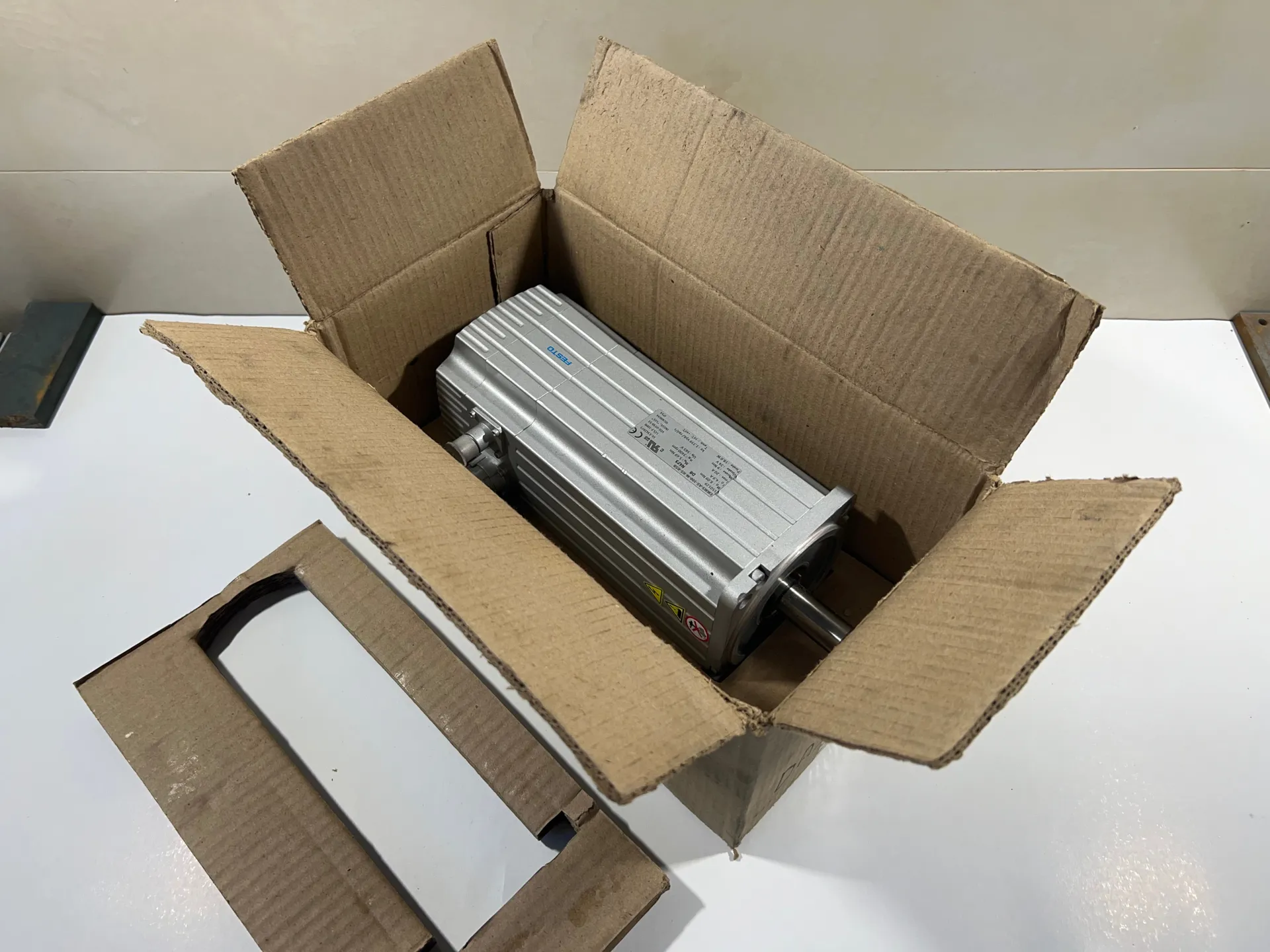 Festo EMMS-AS-100-M-HS-RSB 550129 Servo Motor – High-Speed Synchronous Motor - Thumbnail 2