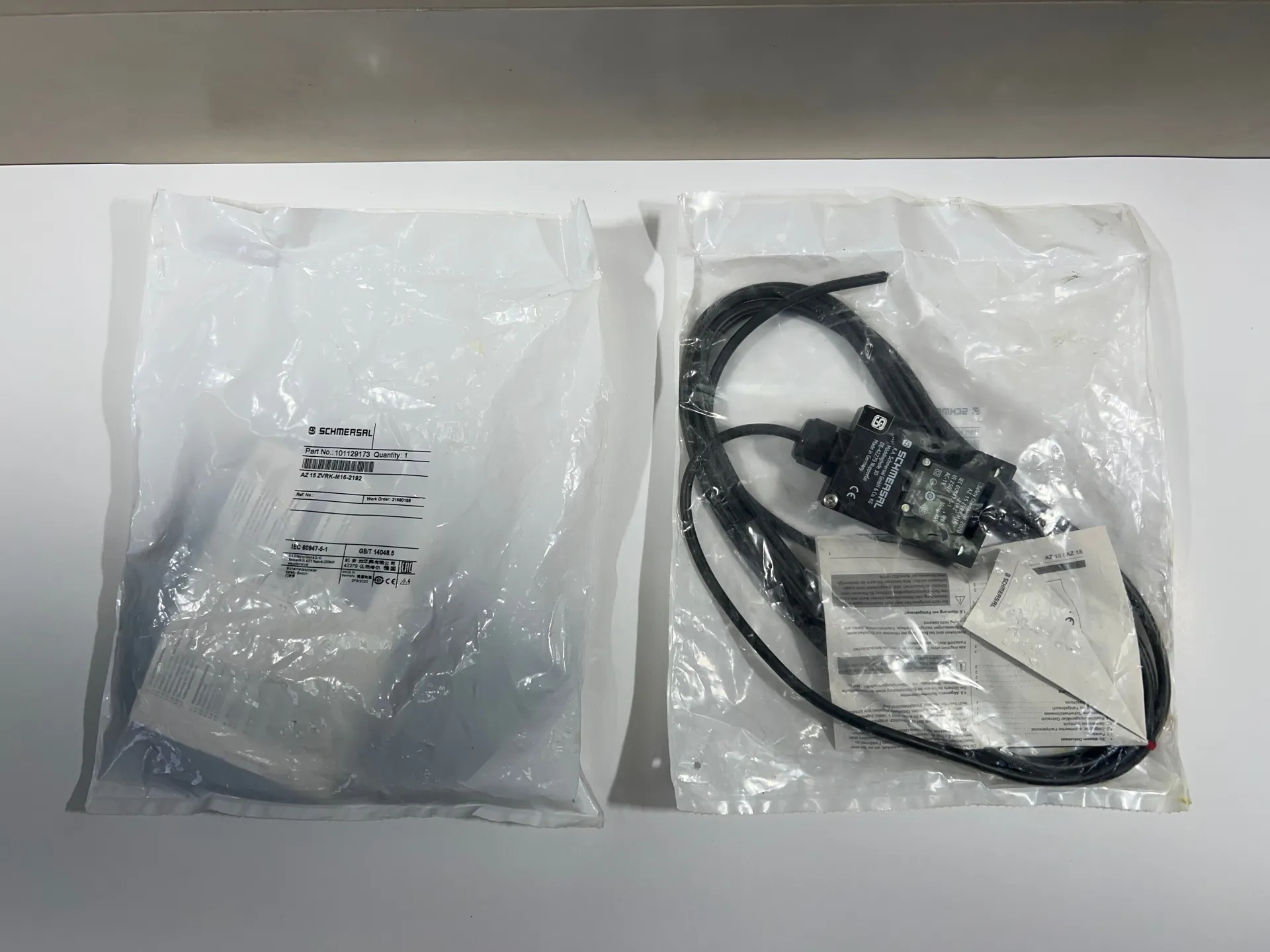Schmersal AZ 15 ZVRK-M16-2192 Safety Switch - Thumbnail 2