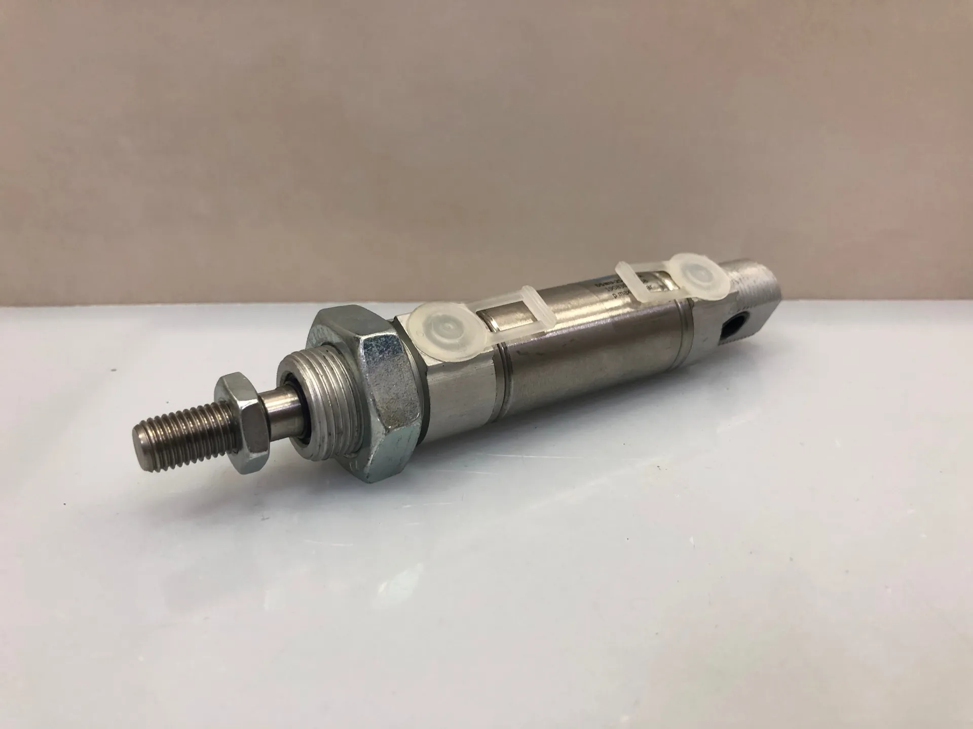 FESTO DSNU-25-20-P-A / DSNU2520PA (NEW) - Image 1