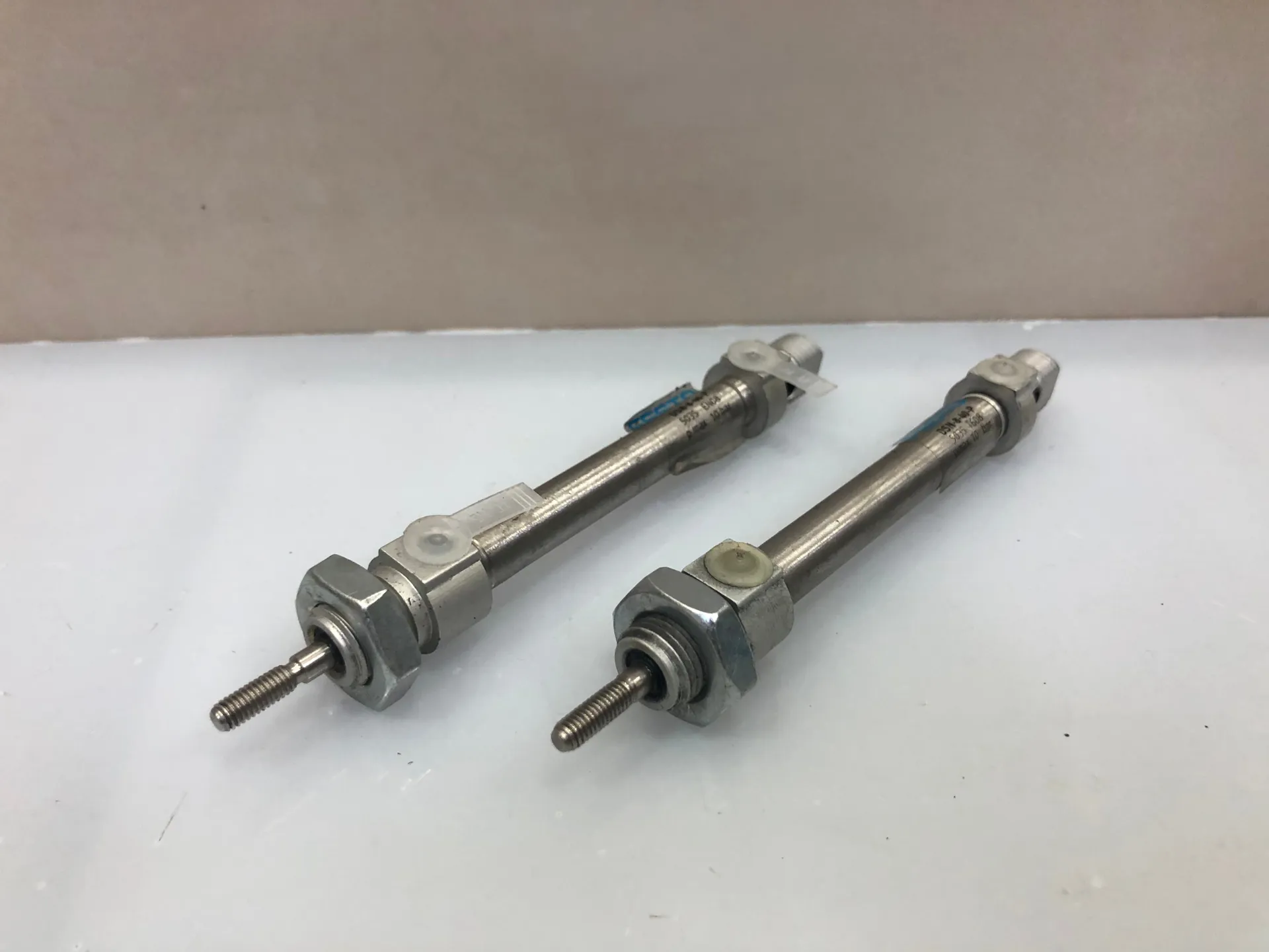 1x Festo DSN-8-40-P Pneumatic Cylinder 8mm Bore 40mm Stroke – 5035 - Thumbnail 2