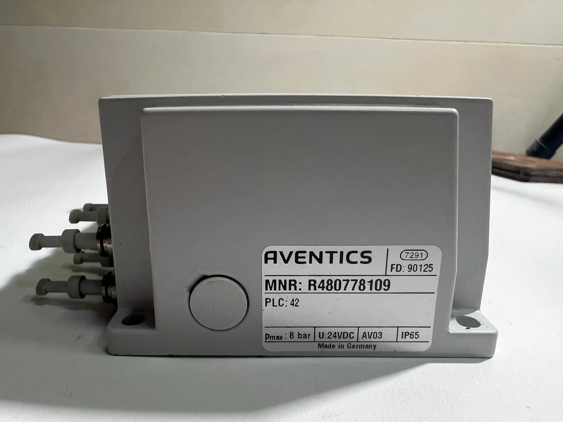 AVENTICS EtherCAT R412018225 AES-D-BC-ECAT Air Valve Island Module - Thumbnail 3