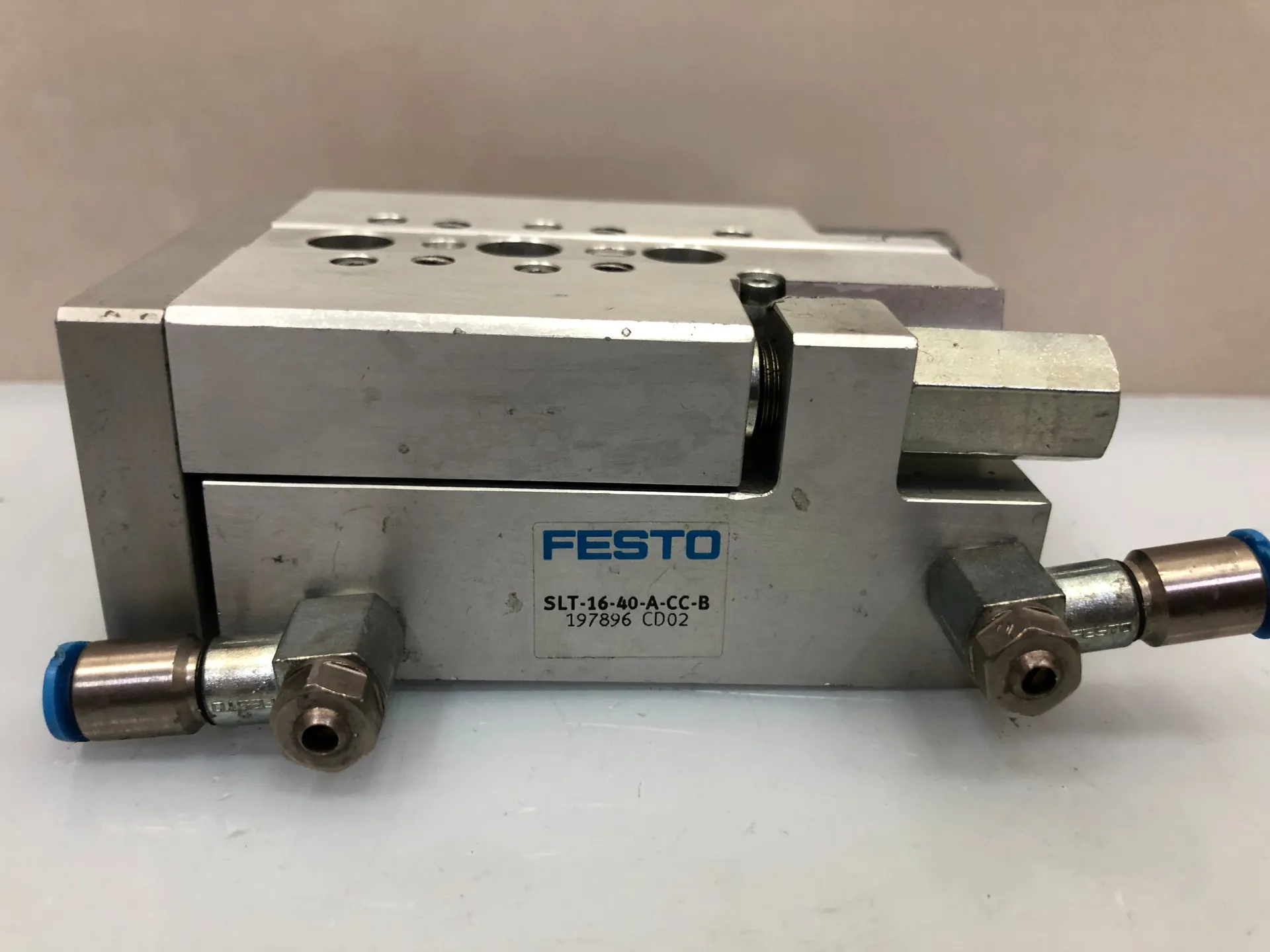 Festo SLT-16-40-A-CC-B Mini Slide Pneumatic Actuator 197896 SLT1640ACCB - Thumbnail 2
