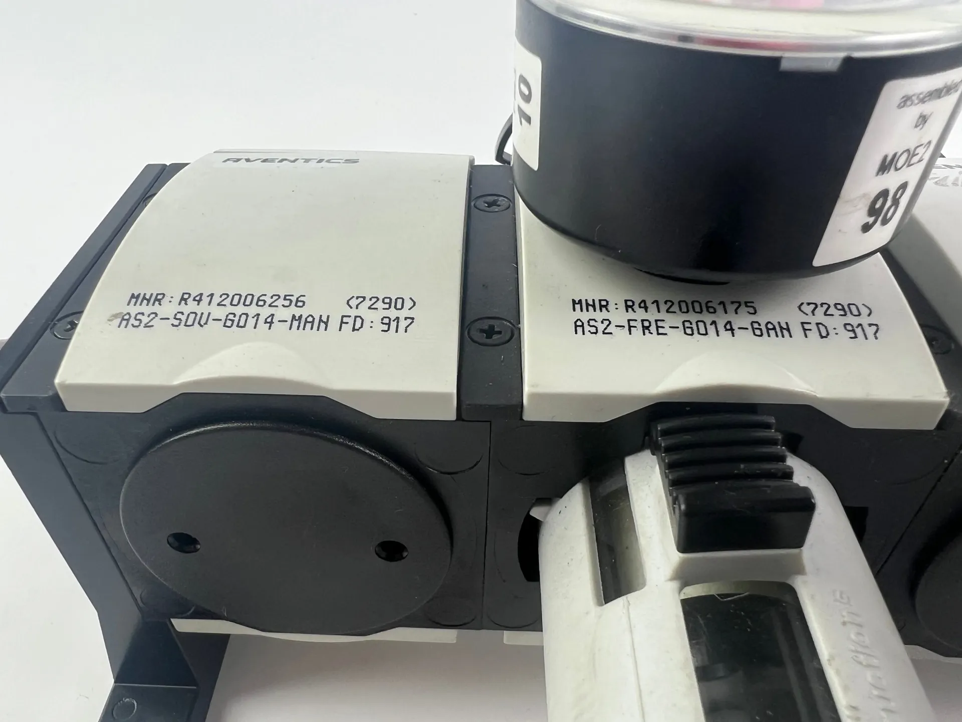 Aventics R412006256 R412006175 R412006380 R412006272 R412006250 + R412010767 Pressure Regulating Valves + 2 Cables 1,5m long - Thumbnail 8
