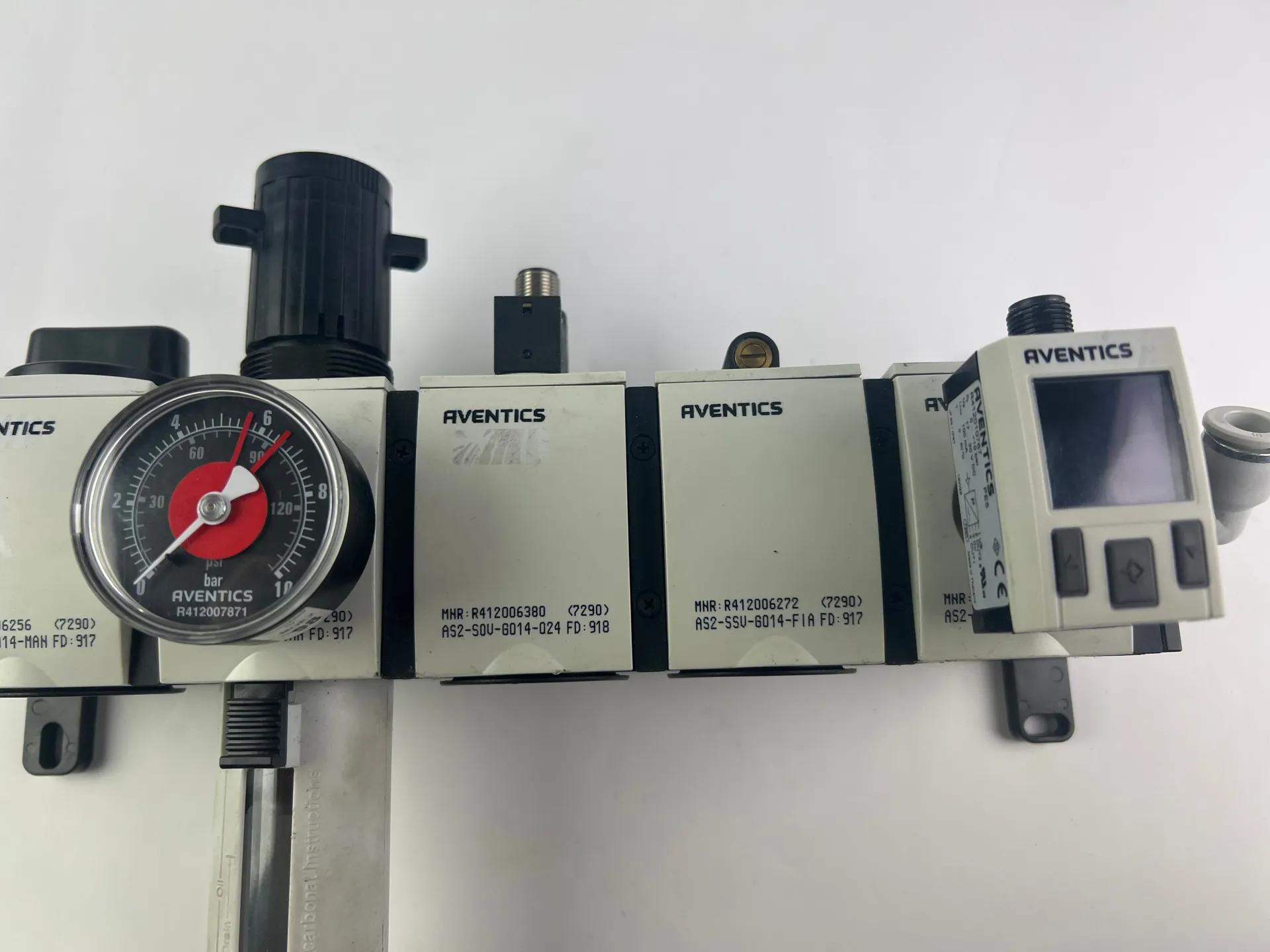 Aventics R412006256 R412006175 R412006380 R412006272 R412006250 + R412010767 Pressure Regulating Valves + 2 Cables 1,5m long - Thumbnail 3