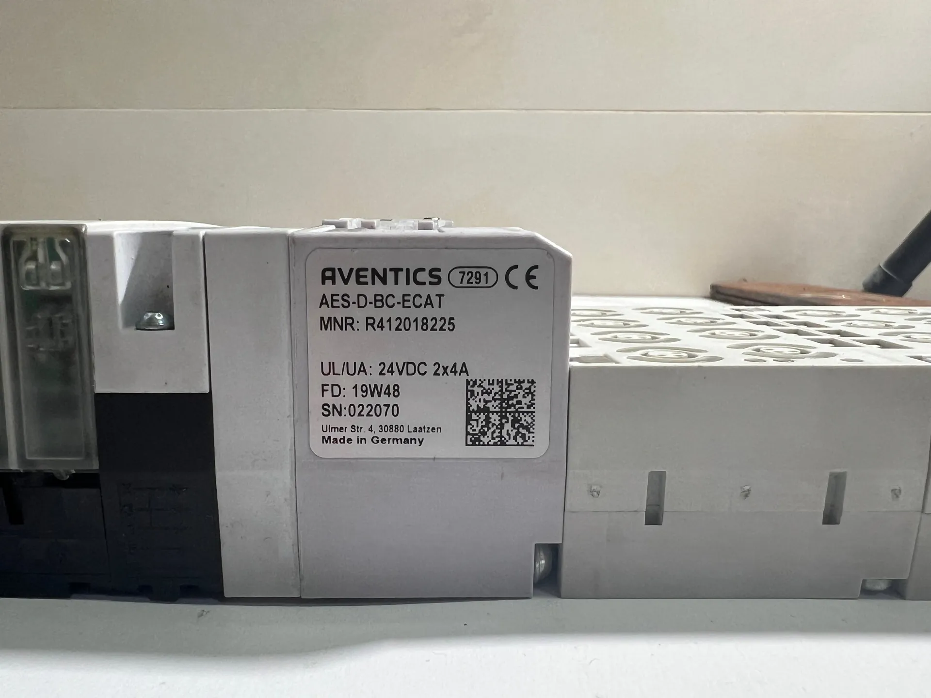 AVENTICS EtherCAT R412018225 AES-D-BC-ECAT Air Valve Island Module - Thumbnail 2