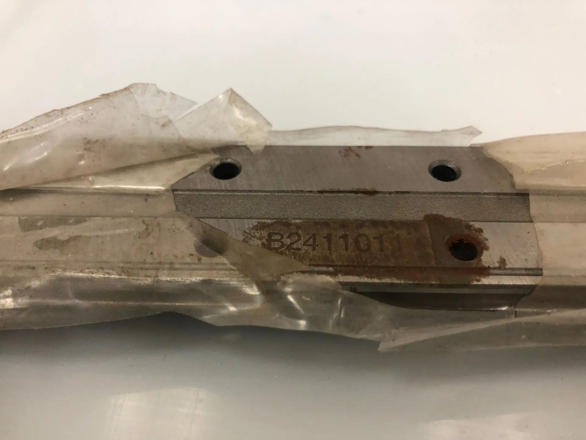 THK HRW17CA4UU + 670L – Four HRW17CA Linear Guide Blocks on 670mm Rail - Thumbnail 3