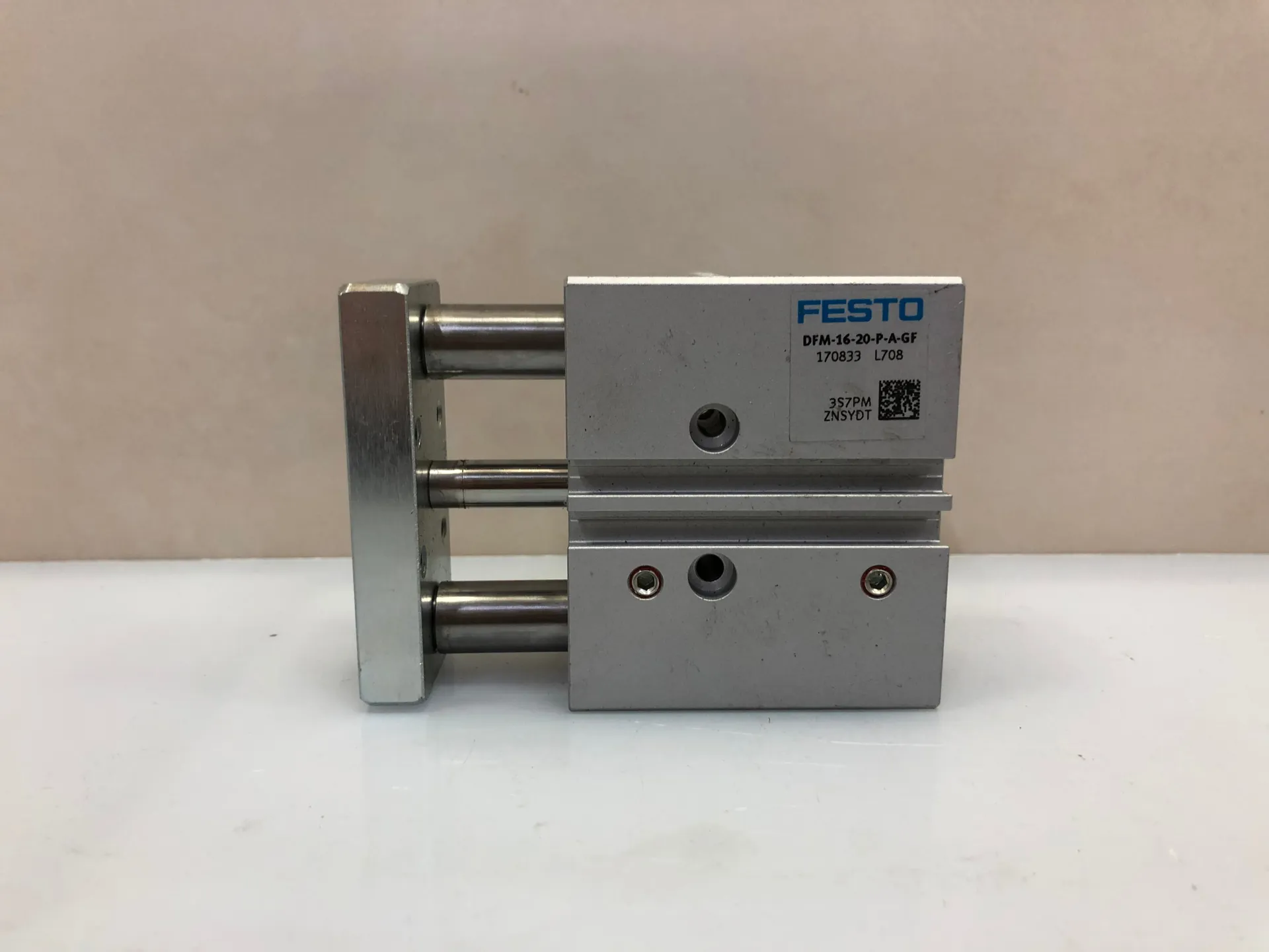 FESTO DFM-16-20-P-A-GF 170833 Guided Actuator - Image 1