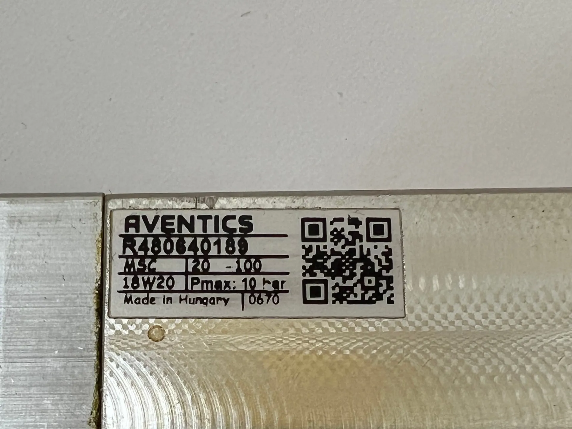 Aventics R480640189 Slide Cylinder 10Bar with Sensor & 1.1m Cable - Thumbnail 4