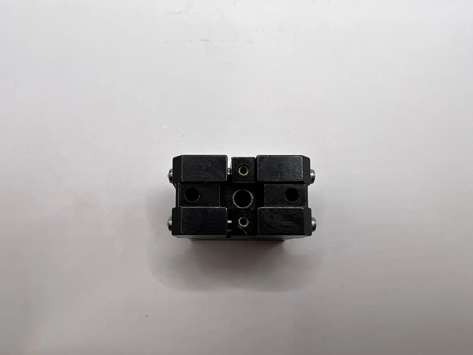 Afag GM12/P Pneumatic Parallel Gripper - Thumbnail 3