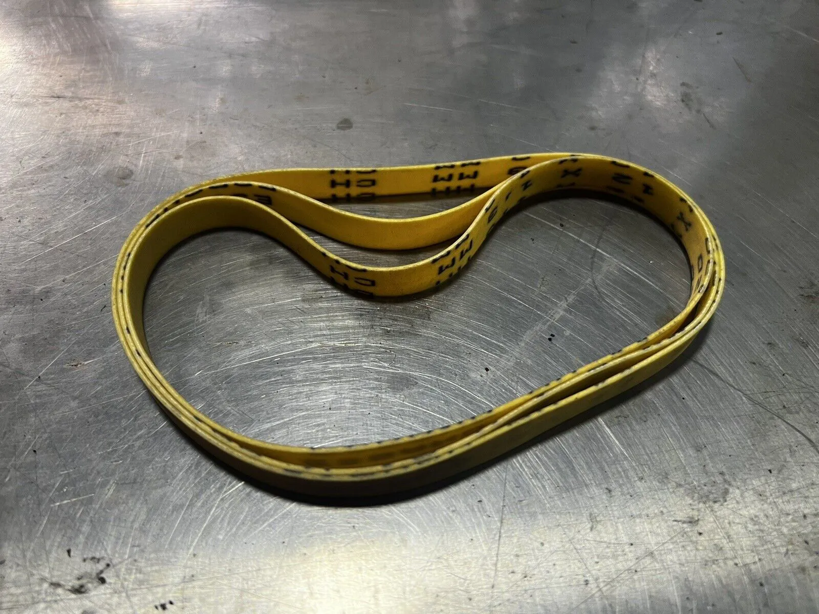 ESBAND PU11 Flat Belt Yellow 420mm Long x 12mm wide - Image 1