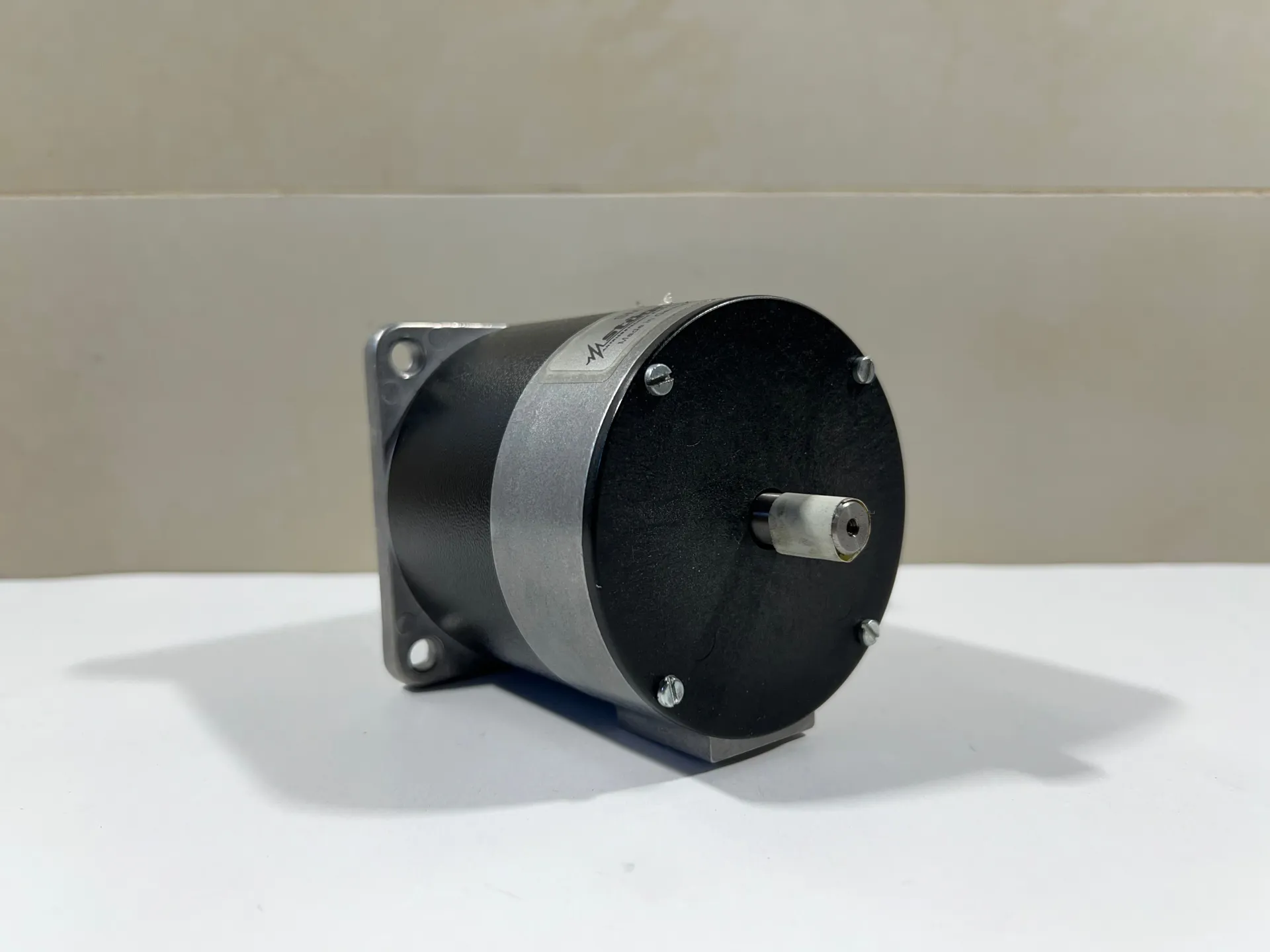 Stogra SM87.1.18M3NWN Stepper Motor – 2-Phase Hybrid, NEMA 34, High Torque - Thumbnail 4
