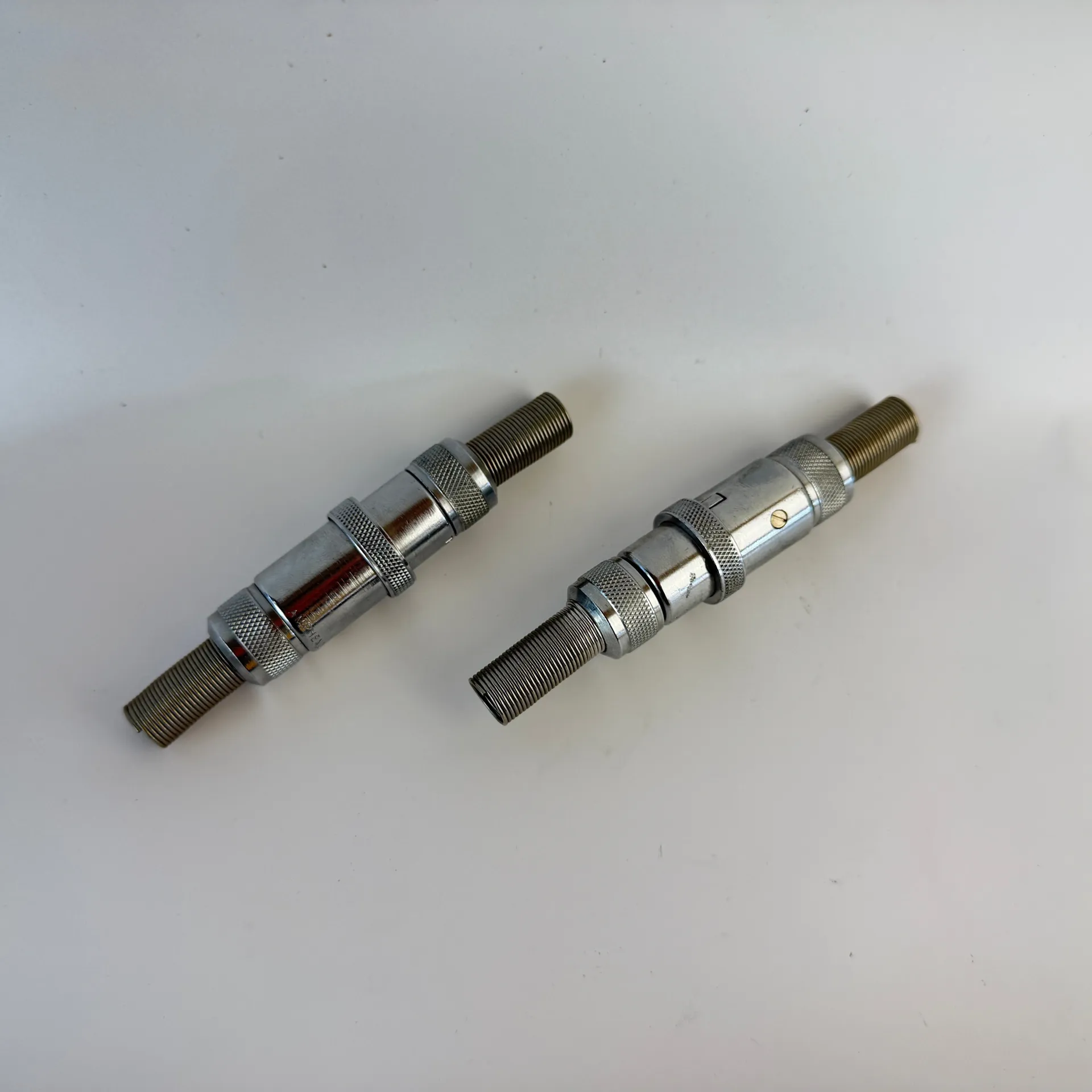 Amphenol 4-Pin Circular Male Cable Connectors Metal – Lot of 2 - Image 1
