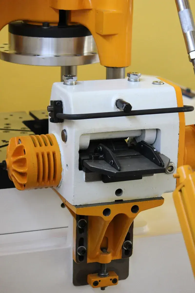 Bruderer BBV120 Mechanical Roll Feeder, Strip up to 150 mm - Thumbnail 4