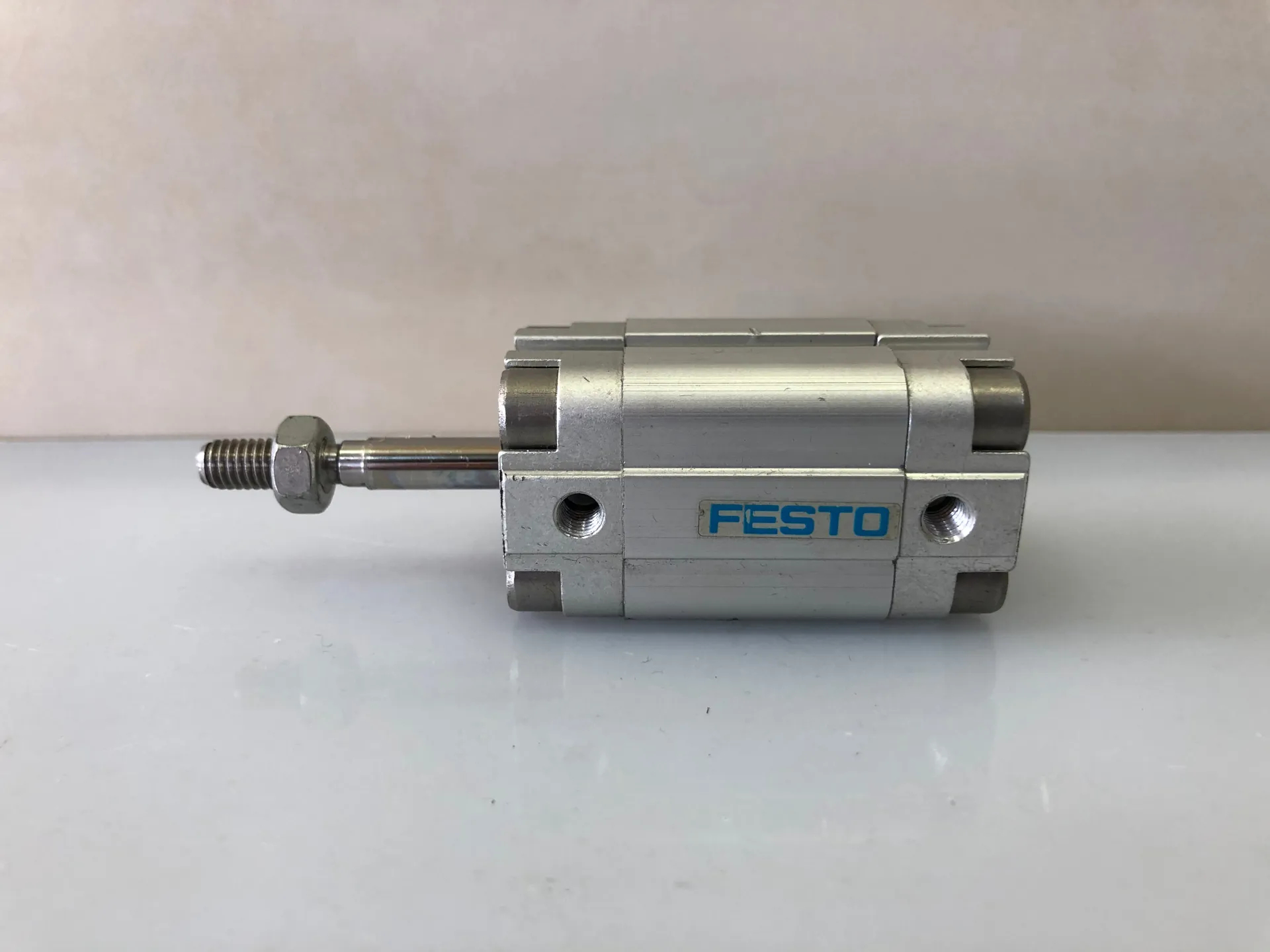 FESTO ADVU-12-15-A-P-A 156588 ADVU1215APA - Image 1