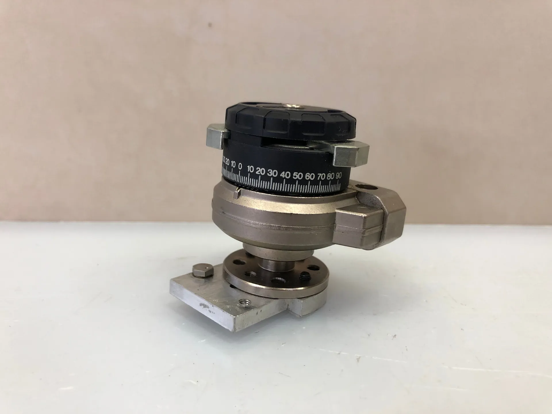 Festo DSRL-10-180-P-FW Rotary Drive Cylinder – 180° Swivel, Part No. 33296 - Image 1