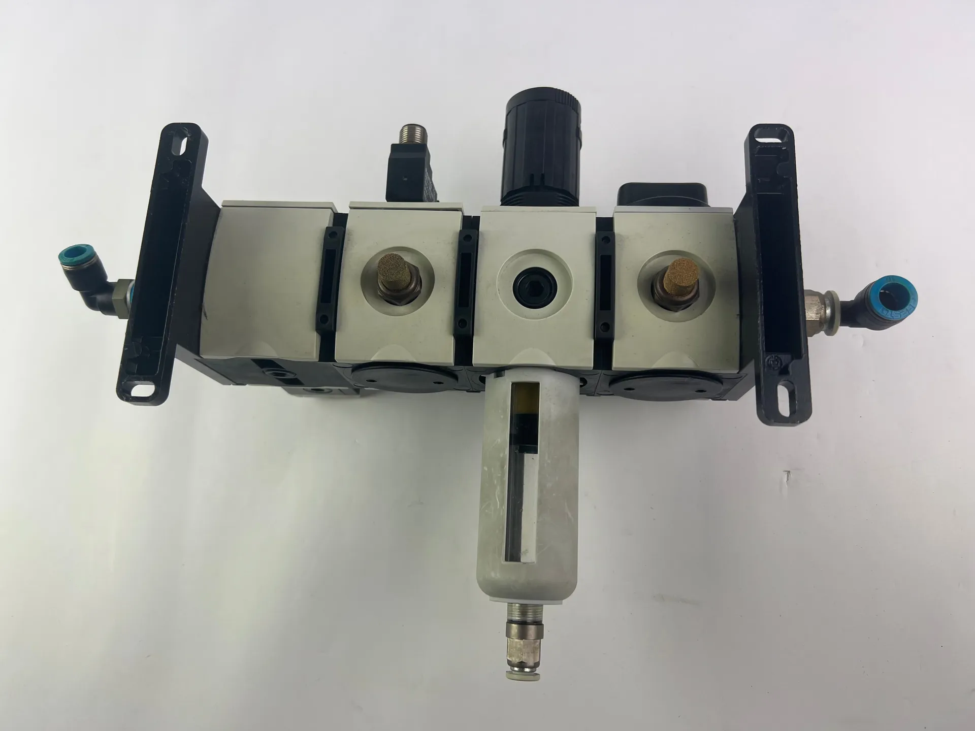 Aventics Pressure Regulating Valves R412006256 R412006175 R412006380 R412006250 + R412010767 + 2x 6,5m Cables - Thumbnail 9