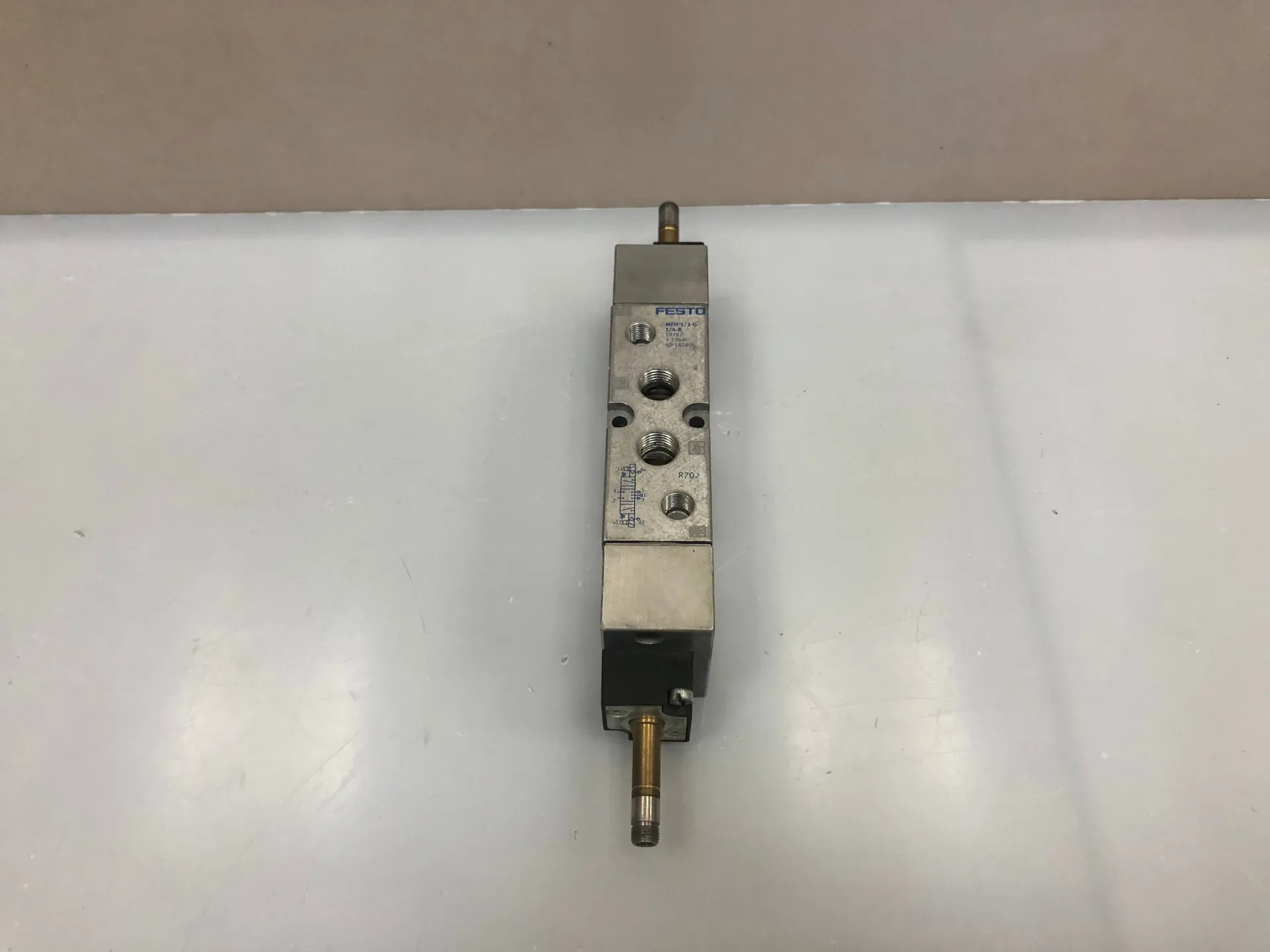 Festo MFH-5/3-G-1/4-B Solenoid Valve MFH Series 5/3 Way 1/4" Port - Thumbnail 2