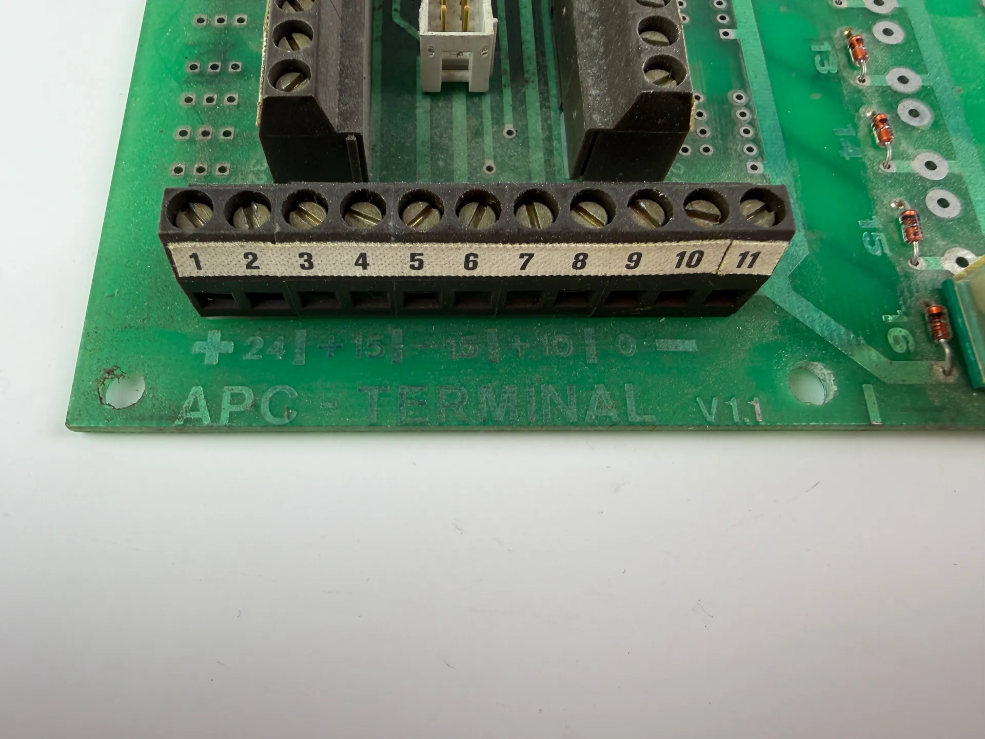 APC Systemtechnik Terminal V11 Industrial Interface Board - Thumbnail 3