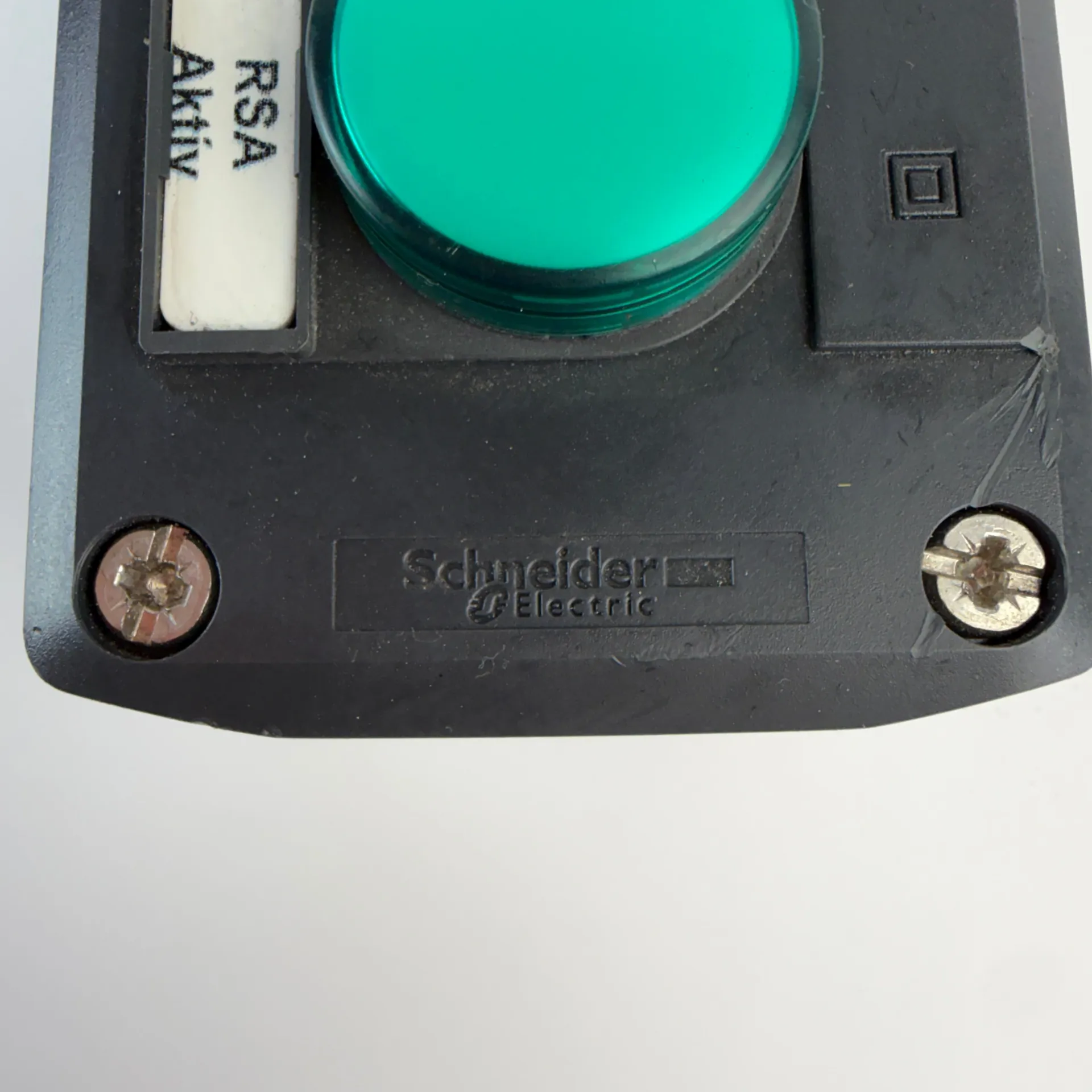 Schneider Electric XAL Control Station with Key Selector & 2 Green Pilot Lights, 2.2m Cable - Thumbnail 5